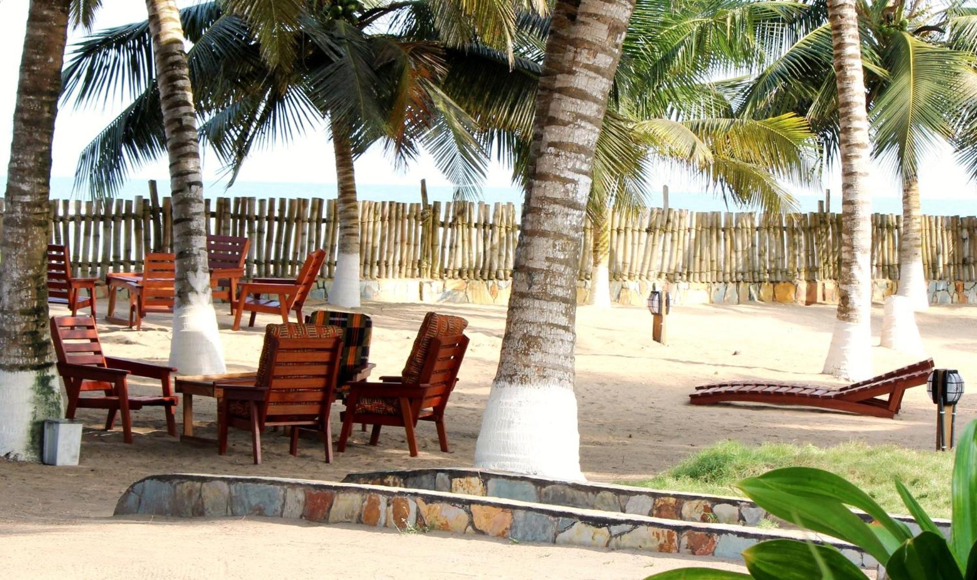 Rent Your Own Private Beach Bungalow Ampeni Экстерьер фото